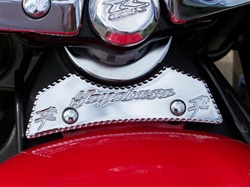 CNC Aluminum Front Gas Tank Pad Center Cover For Suzuki Hayabusa 1999-2020 – Black Anodized